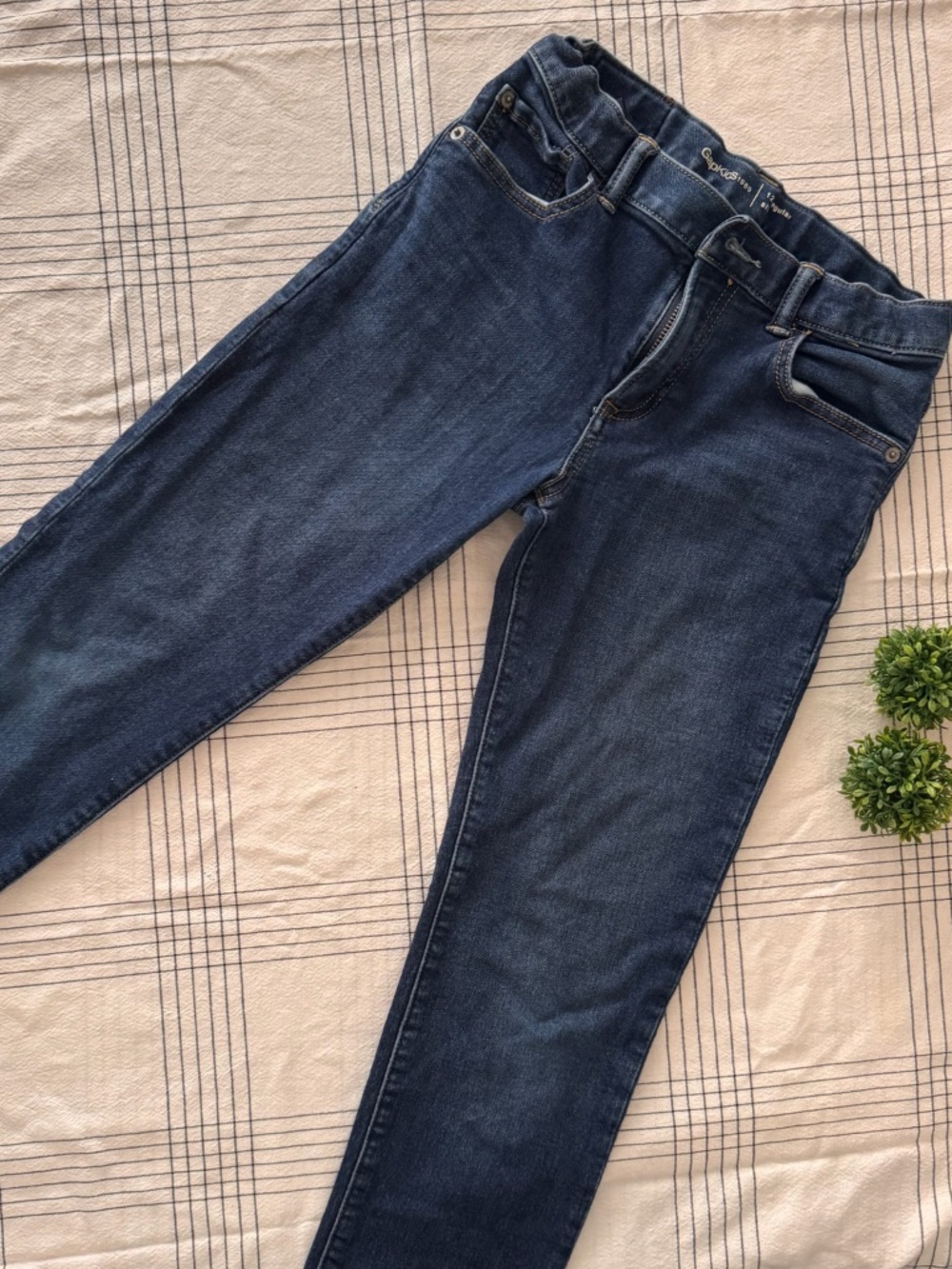 Boys GAP Soft Jeans Size 12 Dark Wash Adjustable Waist (worn 2 times)